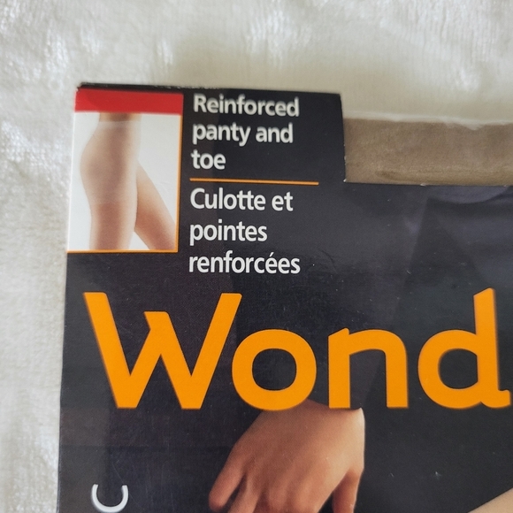 WonderBra Classic Mink Women's Pantyhose. Size C - Picture 2 of 5